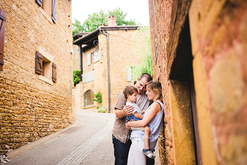 la famille D. photographe oingt lyon 15