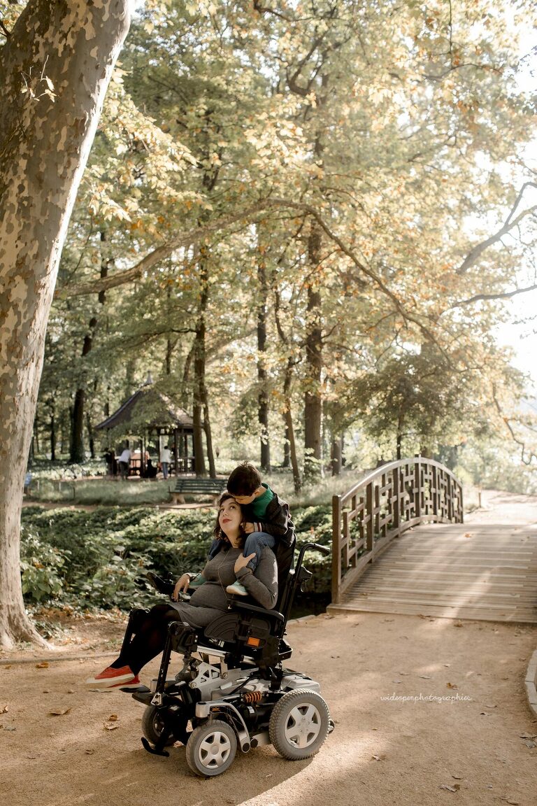 seance photo grossesse fauteuil roulant lyon