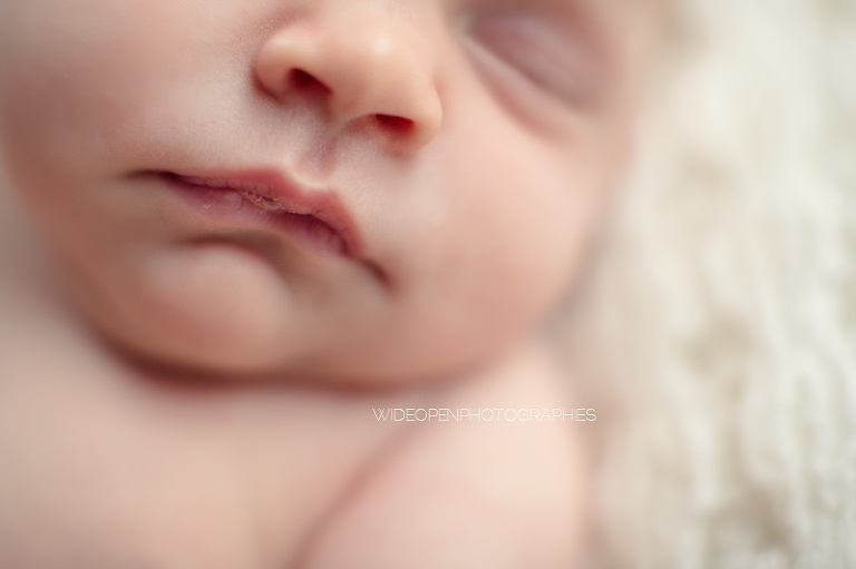 anna. wop photographe bebe nouveau ne lille 04