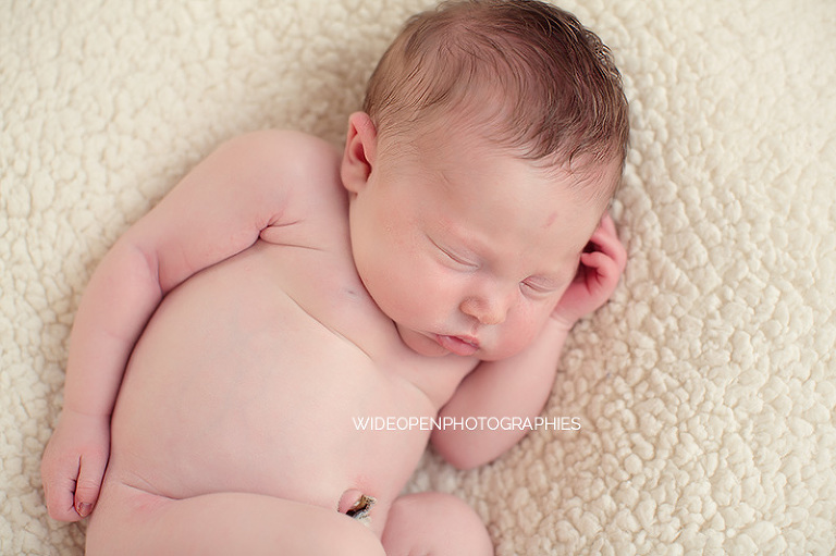 rose. wop photographe nouveau ne bebe lille 11