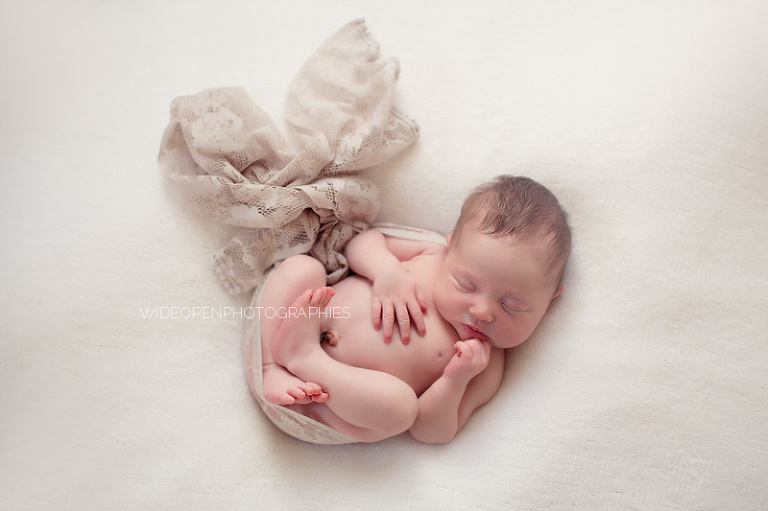 rose. wop photographe nouveau ne bebe lille 17