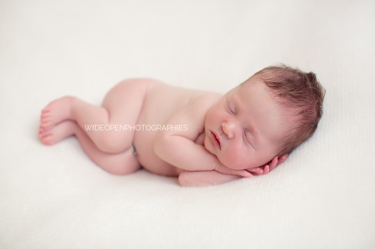 rose. wop photographe nouveau ne bebe lille 23