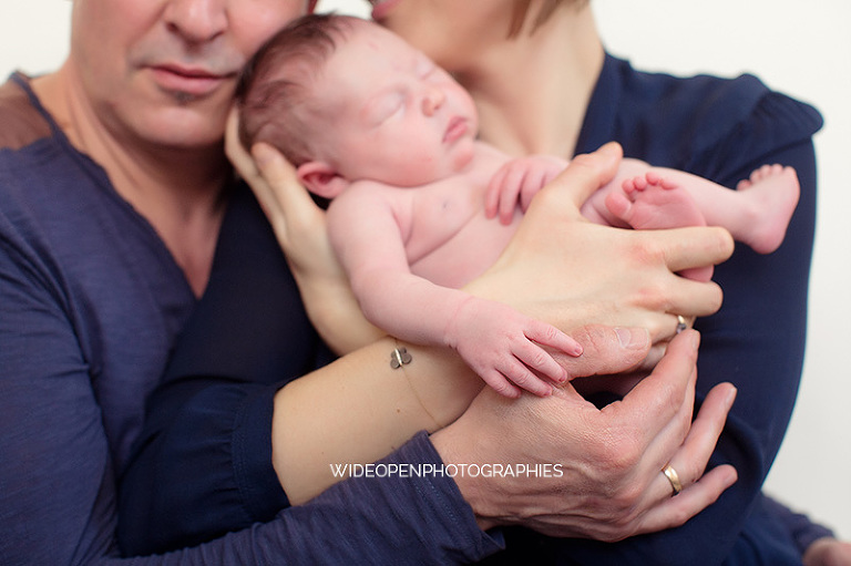 rose. wop photographe nouveau ne bebe lille 28