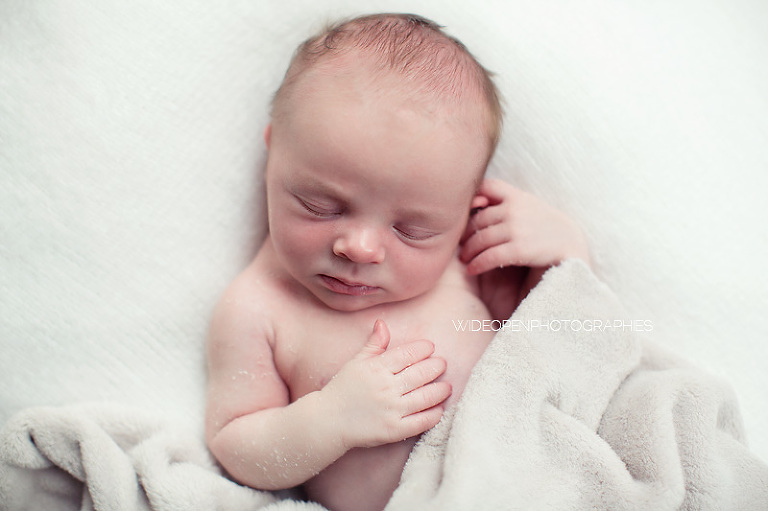 thomas. wop photographe nouveau ne bebe paris 05