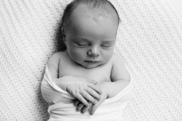 thomas. wop photographe nouveau ne bebe paris 08