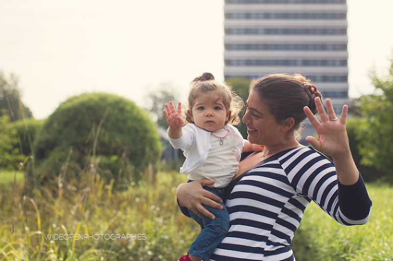 elena et delphine. seance famille lille 10