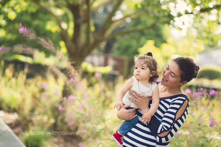 elena et delphine. seance famille lille 13