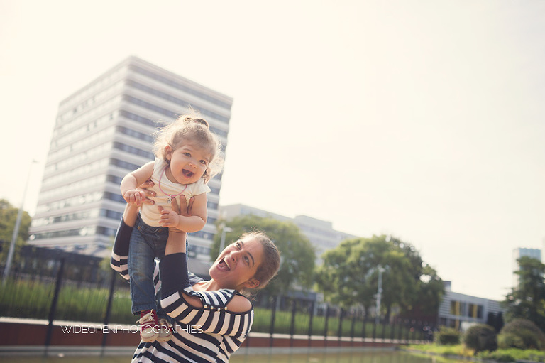 elena et delphine. seance famille lille 20