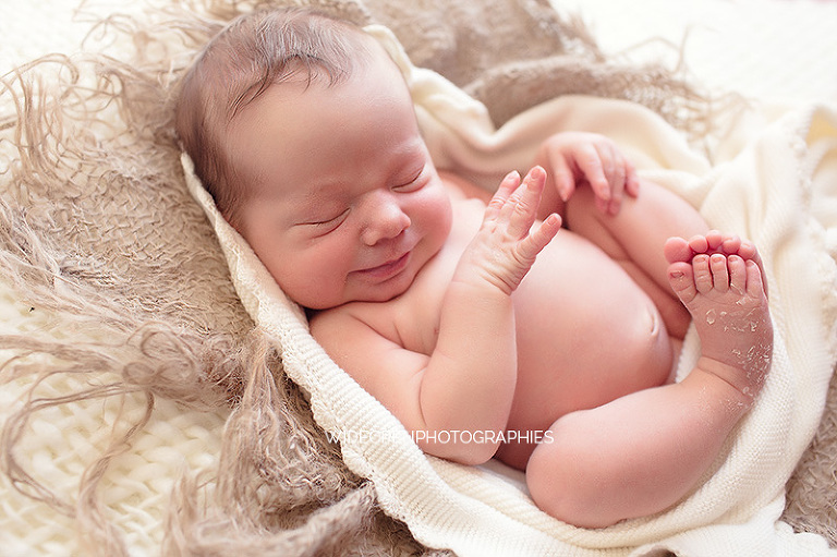 séance photo nouveau-né à Valenciennes