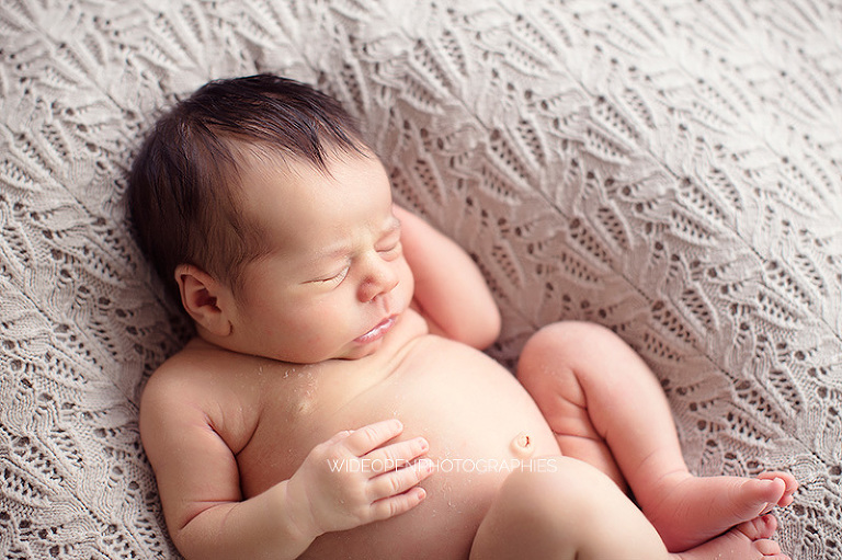 emilie. photographe nouveau ne tours 13