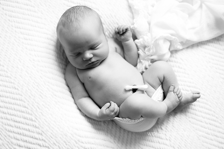 louise. photographe bebe lille 06