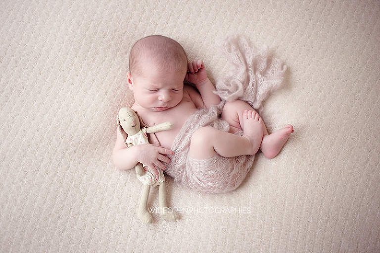 agathe. photographe bebe macon 04