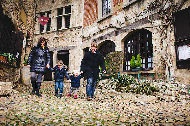 la famille H. photographe famille perouges 34