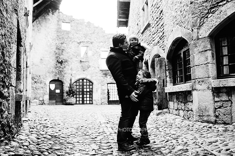 la famille H. photographe famille perouges 37