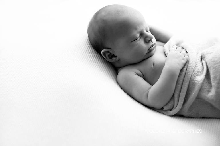 adele. photographe naissance strasbourg 04