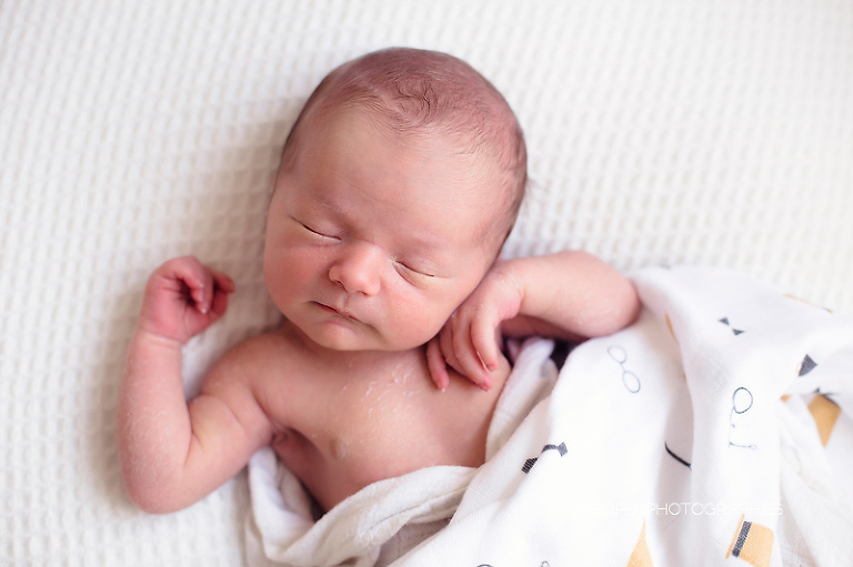 octave. photographe naissance lille 03