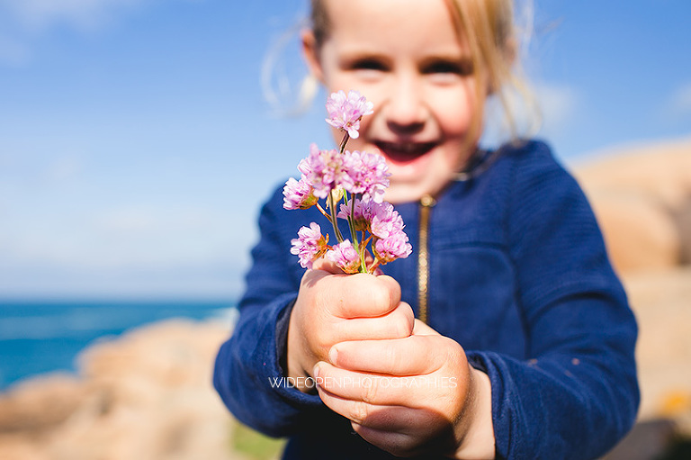photographe famille bretagne nord ploumanach