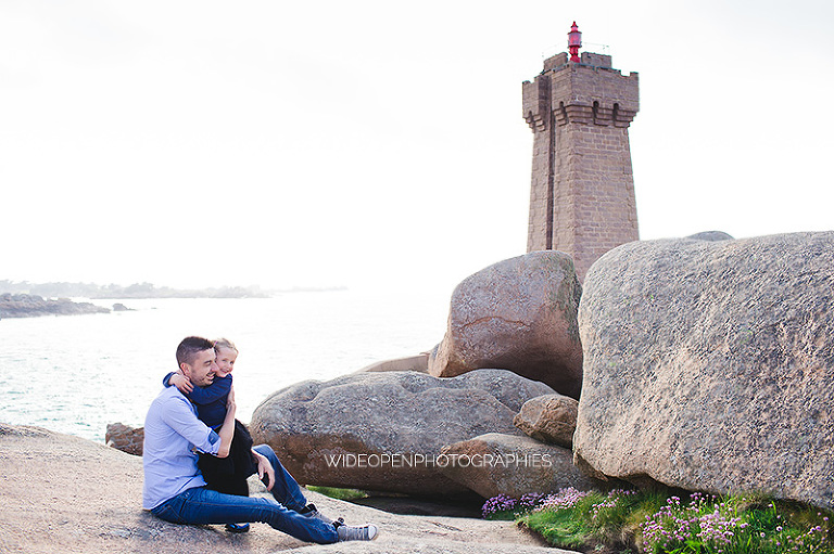 séance photo famille Ploumanach, Bretagne nord