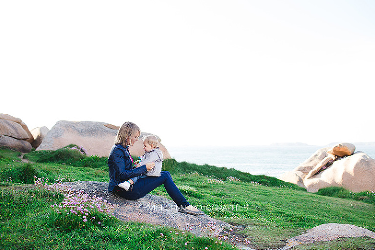 séance photo famille Ploumanach, Bretagne nord