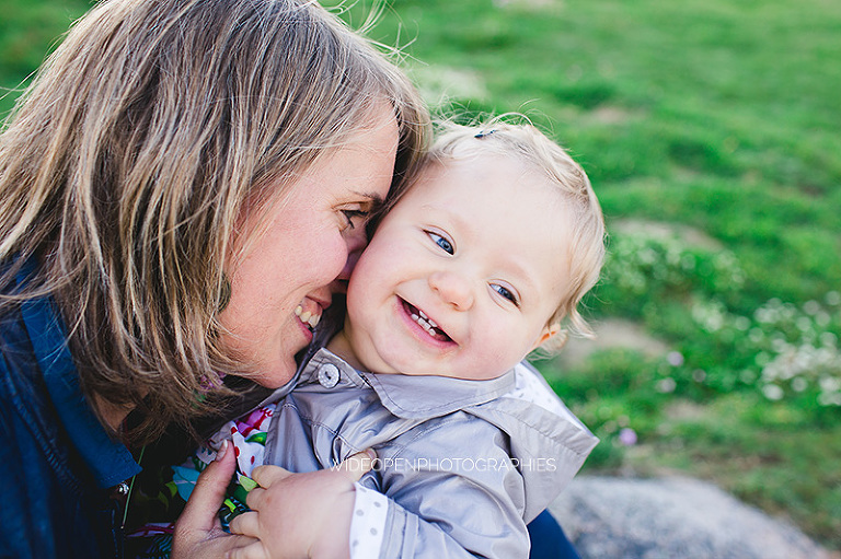 la famille c. photographe famille bretagne nord ploumanach 25