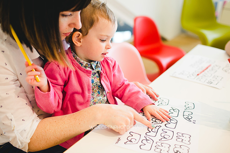 séance photo famille jumelles au musée Vitra, Allemagne