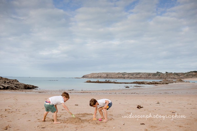séance photo famille à Cancale, près de Saint Malo en Bretagne
