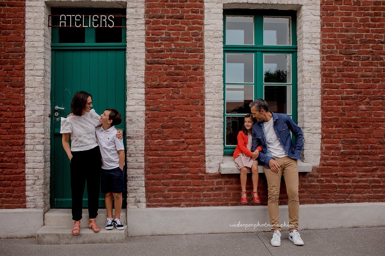 séance photo famille à la cité des électriciens, près de Béthune