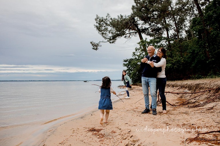 Seance photo famille au lac de Biscarosse