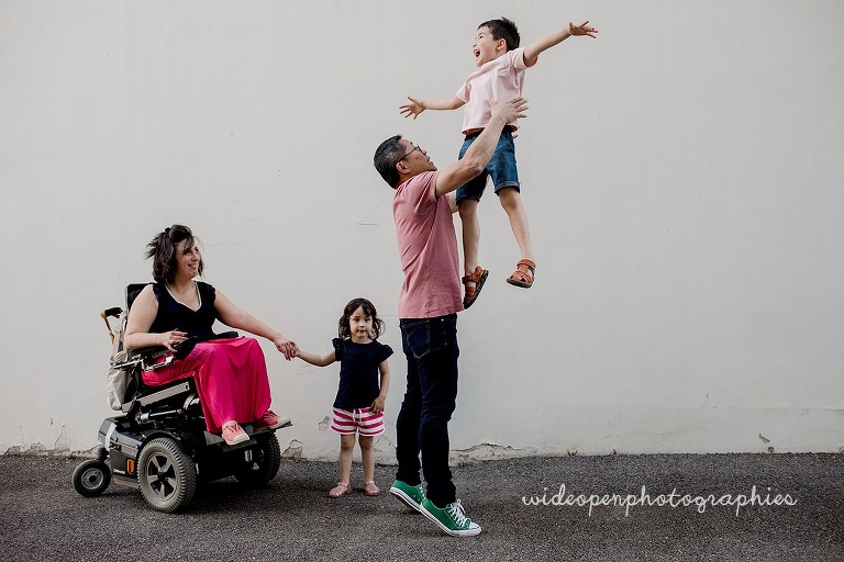 seance photo famille fauteuil roulant Lyon part dieu